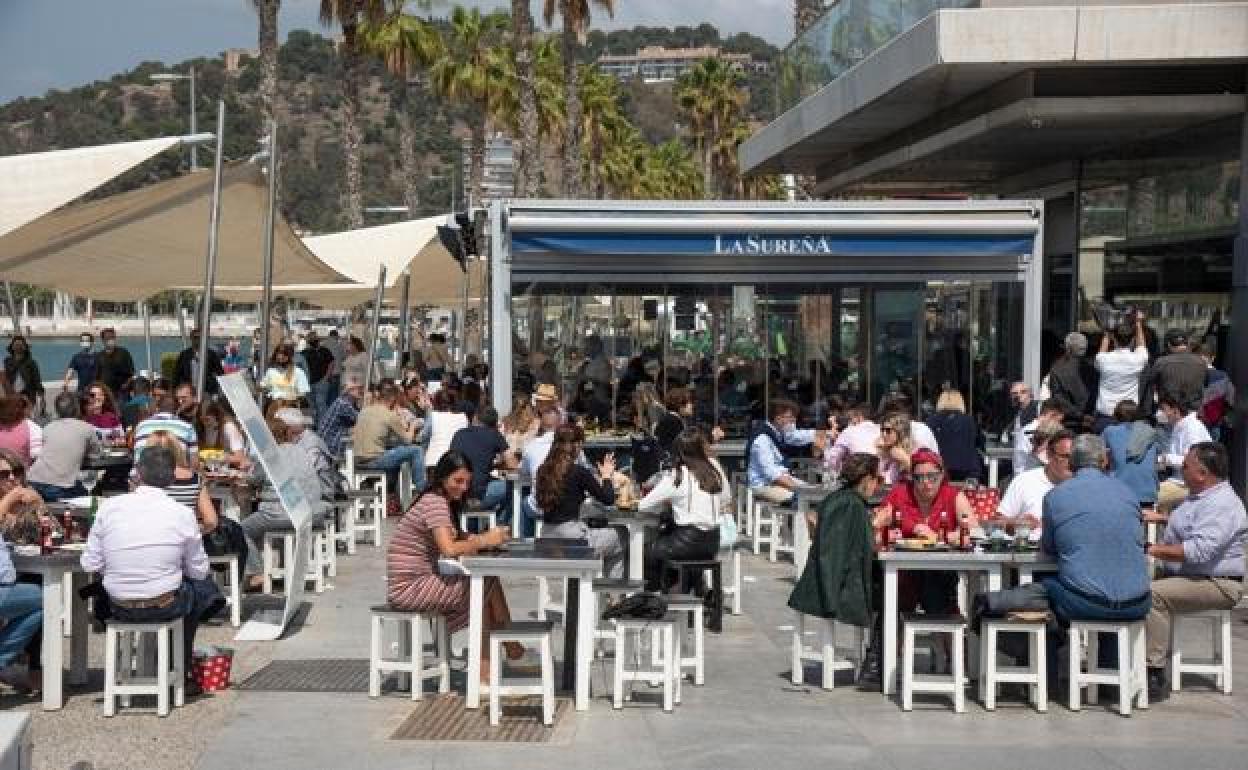 Coronavirus Andalucía adelanta que la mayoría de bares también pedirá